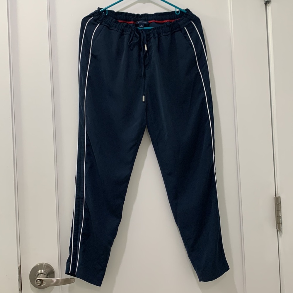 Tommy Hilfiger Straight leg Pants in Size S